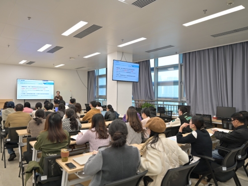 我院开展2025-2026学年第一学期研究生课程新教师教学观摩活动