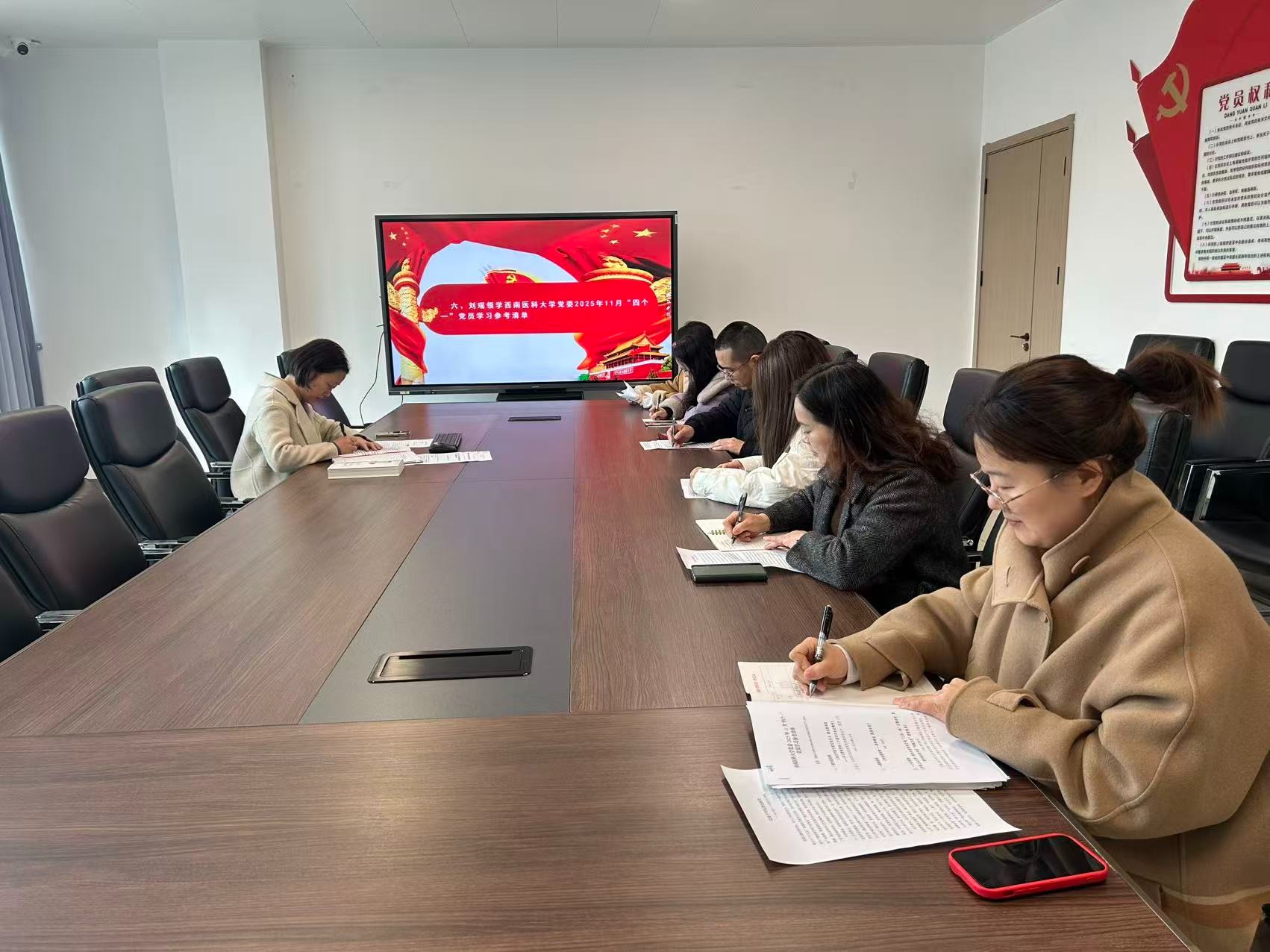 2d2f51b099714c0f9b560493d97241