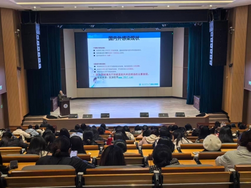 护理部组织开展11月全院护理业务培训