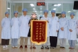 【医患故事】妙手种牙除疾苦 仁心济世绽欢颜—患者赠锦旗致谢口腔种植科团队