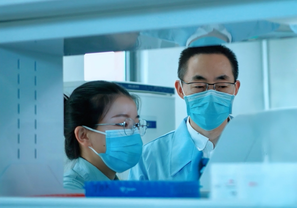 口腔医学专业办学40周年记（八）拓荒国自启新章 科研兴齿赴远途